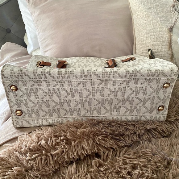 Michael Kors Large Hamilton Bag NWT - Picture 4 of 12